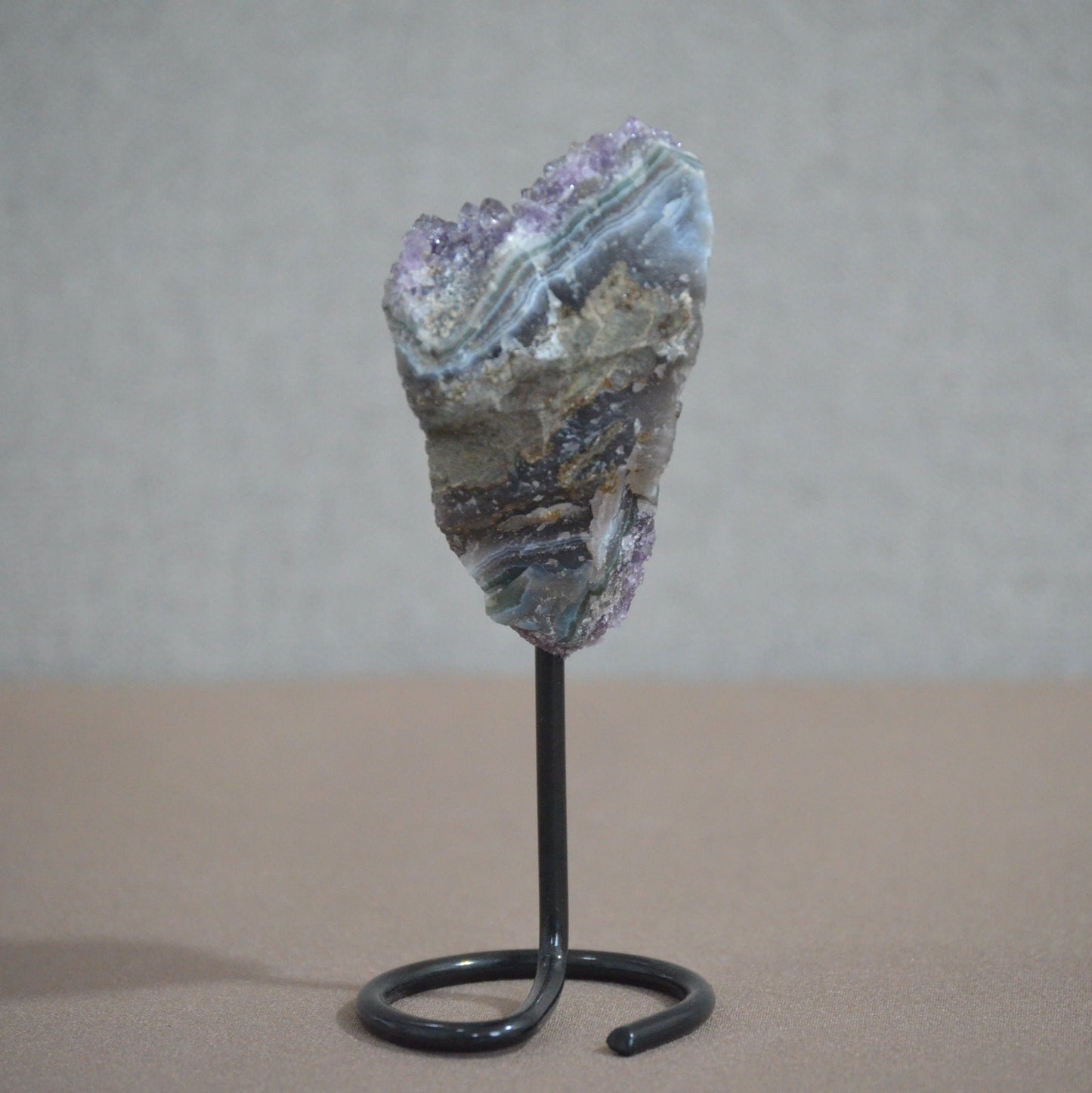 Amethist op standaard (1)