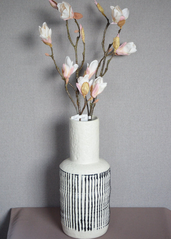 Maya - Light and Living